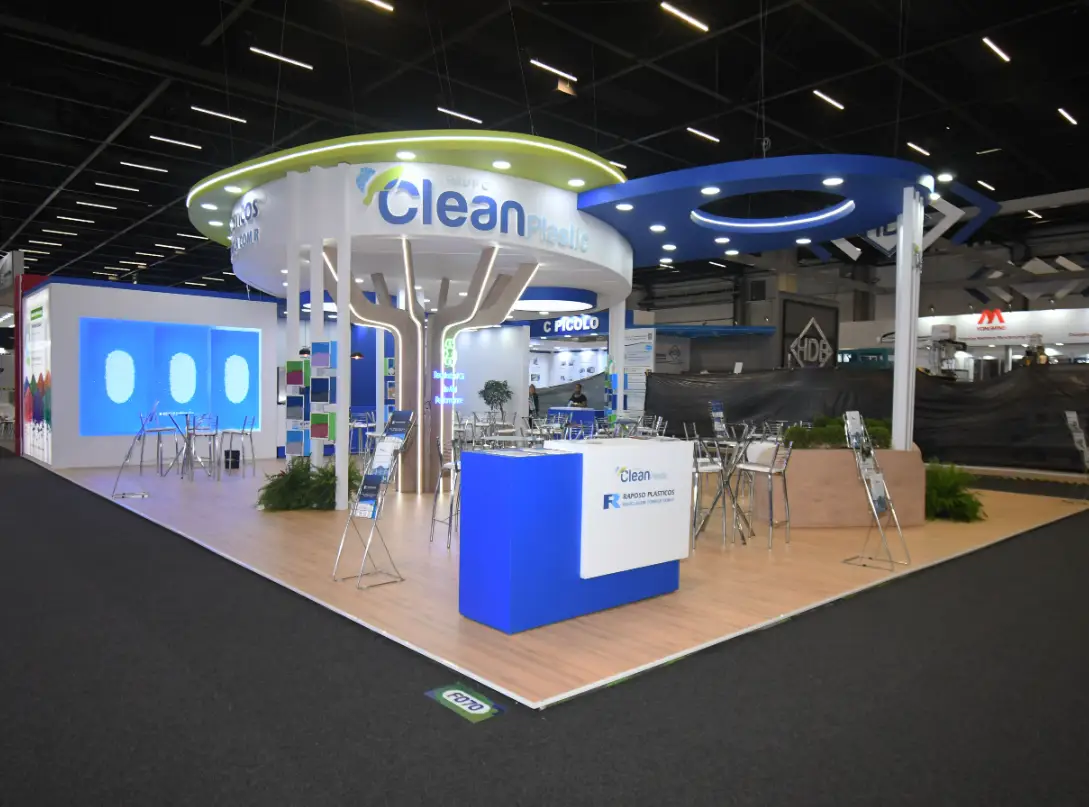 Estande para feira plasticos brasil